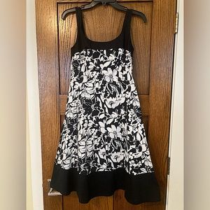 2/$15- Chaps - Black and White floral patterned dress -Size 4